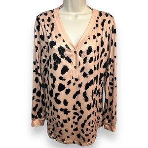 VotePretty Women’s Long Sleeve Henley Leopard Size Medium
